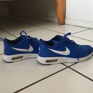 Royal blue Nike Air Max Tavas